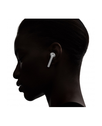 APPLE AirPods with charging case (P)