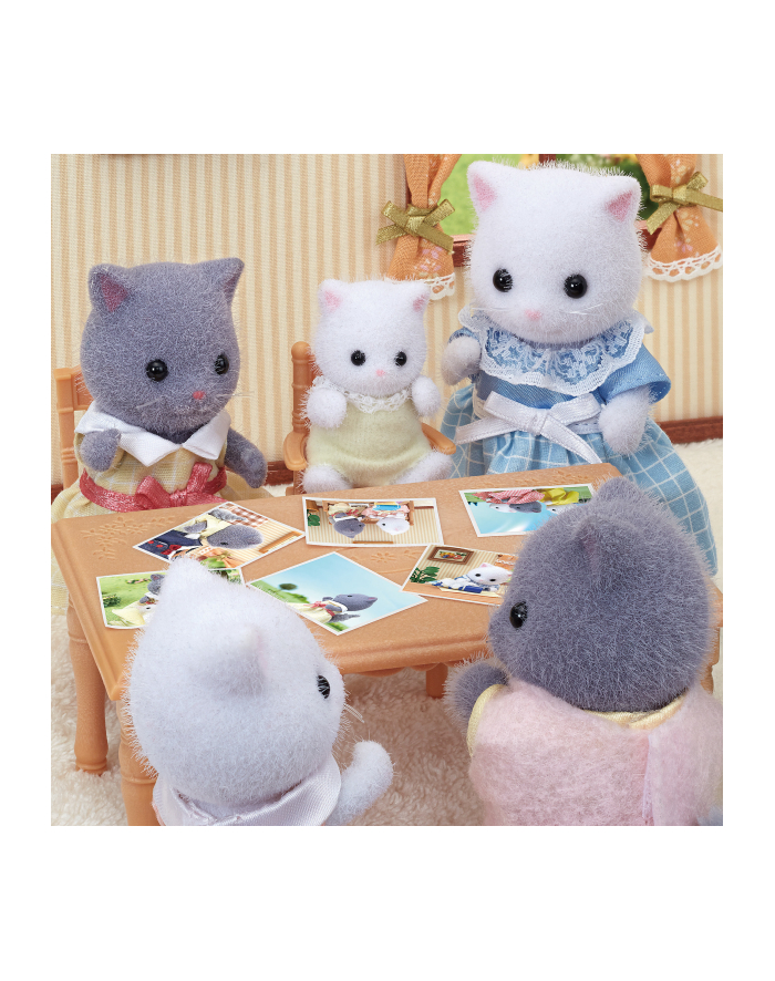 epoch SYLVANIAN Mały perski kotek 05456 główny