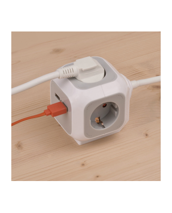 Brennenstuhl 4-way socket cube + USB