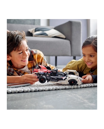 LEGO TECHNIC 9+ Formula EPorsche99X Electric 42137 nr 2