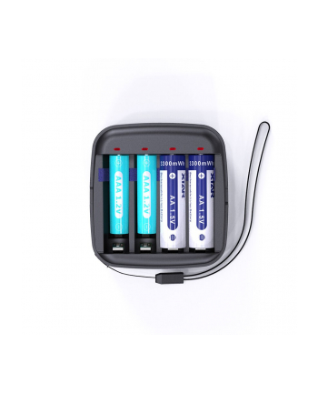 XTAR ŁADOWARKA DO AKUMULATORÓW R03 / AAA ORAZ R6 / AA LI-ION 1 5V / NIMH BC4 nr 1