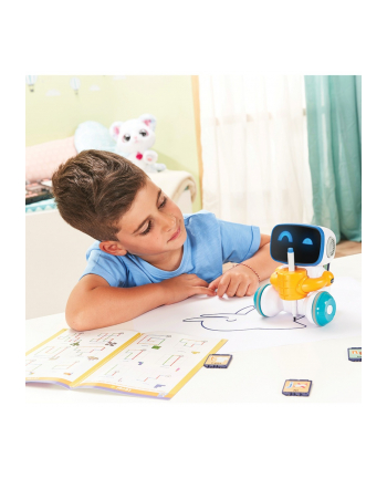 VTech Codi, the clever painting robot, play figure nr 1
