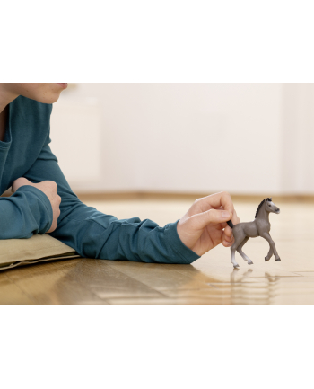 Schleich 13957 Źrebak rasy Cheval de Selle Francais Horse Club