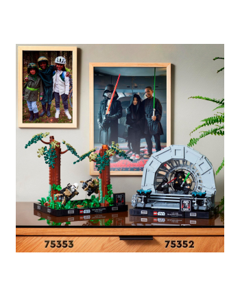 LEGO Star Wars 75353 Diorama: Pościg na ścigaczu przez Endor