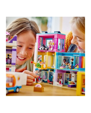 LEGO 41704 FRIENDS Budynki przy głównej ulicy p3 nr 1