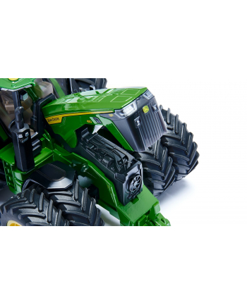 SIKU FARMER John Deere 8R 410 with double tires, model vehicle