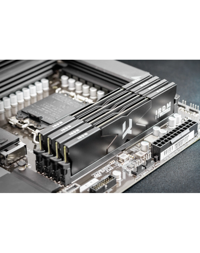 GOODRAM IR-6000D564L30S/32GDC DDR5 32GB 6000MHz 30-36-36-76 DUAL CHANNEL KIT IRDM BLACK V SILVER główny