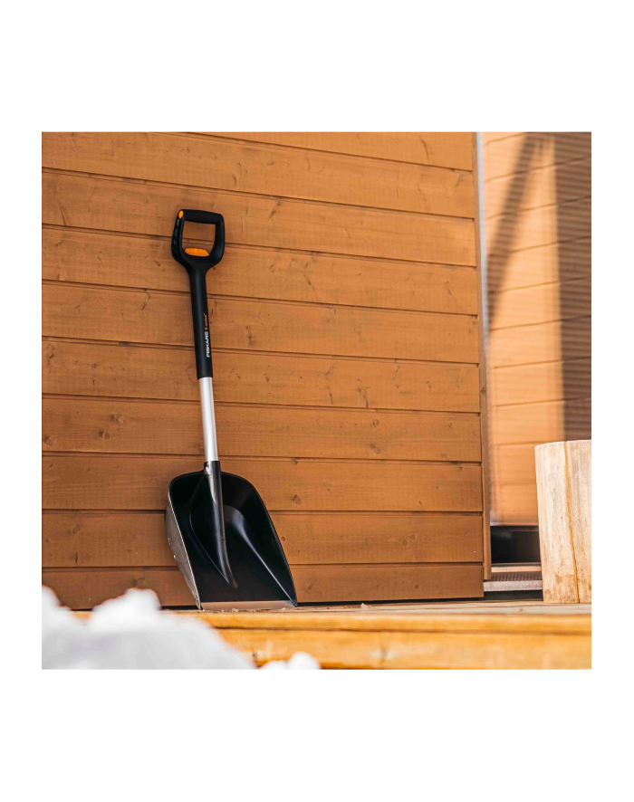 Fiskars X-Series Łopata Samochodowa 98,5Cm 1057393 główny