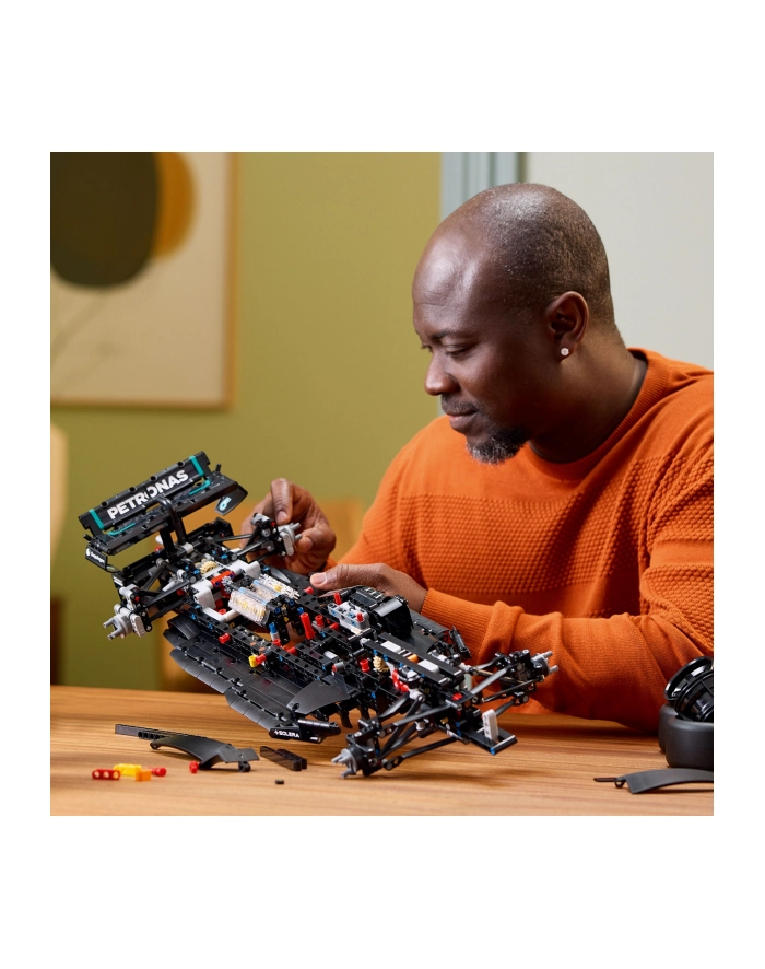 LEGO 42171 TECHNIC Mercedes-AMG F1 W14 E Performance p1 główny