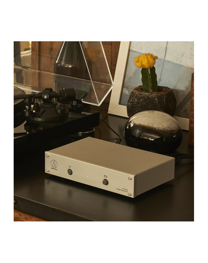 audio technica Audio-Technica AT-PEQ30 Phono Preamplifier (silver, MM/MC) główny