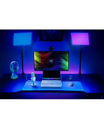 Razer Seiren V3 Chroma biały