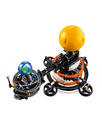 LEGO 42179 TECHNIC Planeta Ziemia i Księżyc na orbicie p3