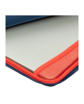 Etui na MacBook Air 15''; RIVACASE Antishock, pionowe, niebieskie