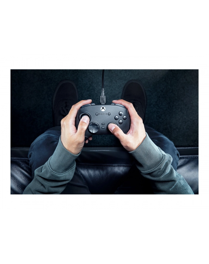 RAZER Wolverine V3 Tournament Ed. - Black główny