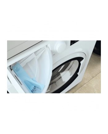 Pralka Whirlpool | WRBSS 6249 W (wersja europejska) | Klasa efektywności energetycznej C | Ładowanie od przodu | Pojemność prania 6 kg | 1200 obr/min | Głębokość: 42,5 cm | Szerokość 59,5 cm | Wyświetlacz | DOPROWADZIŁO | Biały nr 1