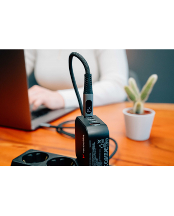 Kabel Verbatim USB-C(M) - USB-C(M) z wyświetlaczem, 1,2m, 240W, PD, czarny