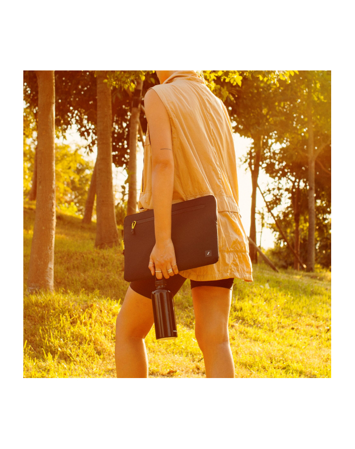 Native Union Pokrowiec na MacBooka Pro / Air 16'', Native Union, Czarny (STOWUTMBSBLK16) główny