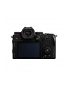 Panasonic Lumix S5D + S-R18-40 F/4.5-6.3 - nr 3