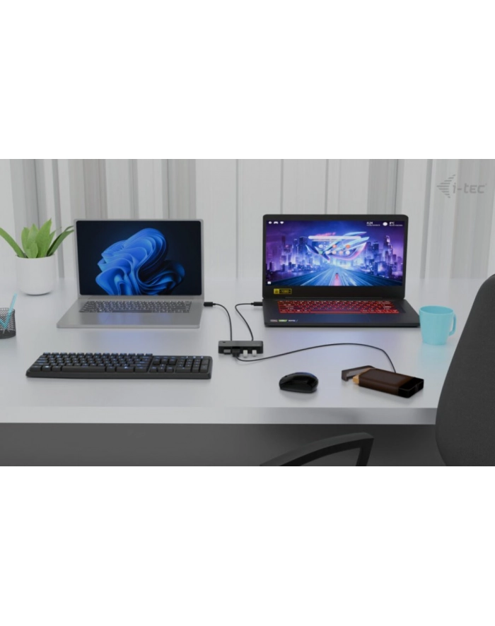 I-TEC Universal KVM HUB 2x USB-C 3.2 Gen.1 + 2x USB-A 3.2 Gen.1 1x USB-C power-in główny