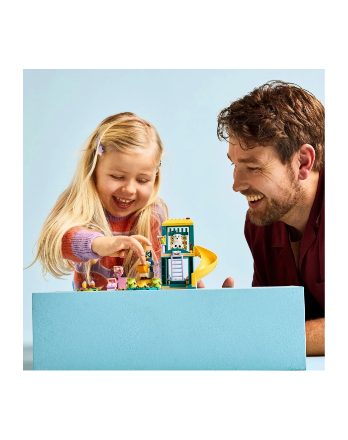 LEGO Bluey 11201 Blue i Łatko na placu zabaw główny