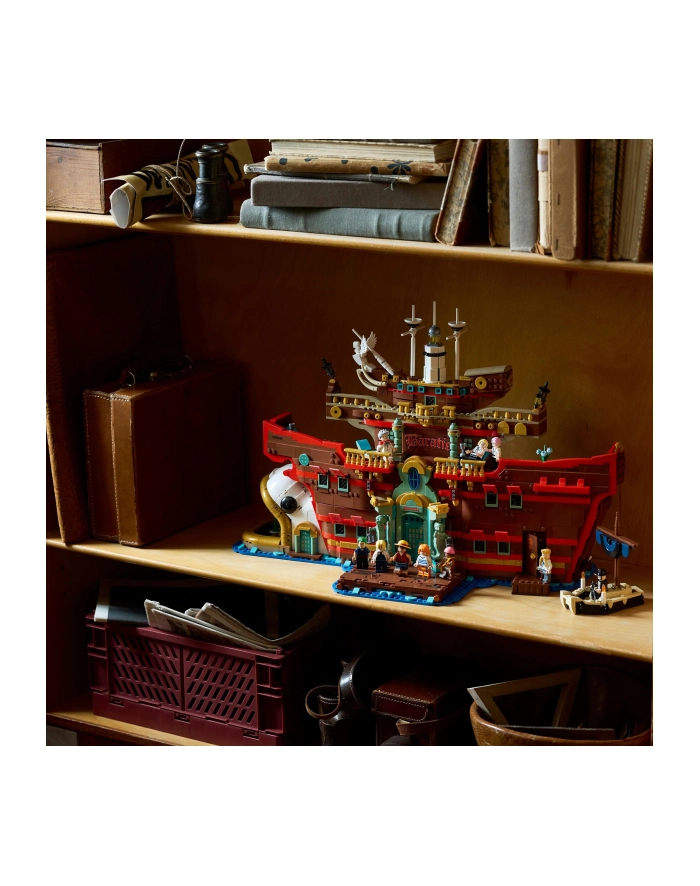 LEGO 75640 One Piece - Pływająca restauracja Baratie główny
