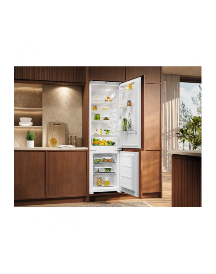 electrolux Chłodziarko-zamrażarka BI ENS3SE18S główny
