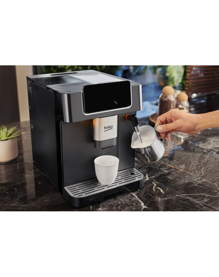 Beko CaffeExperto CEG7304B czarny Rodaj: ciśnieniowy| Rodzaj kawy: ziarna | Rodzaje napojów: Espresso, Late | Moc [W]: 1350 | 19 barów główny
