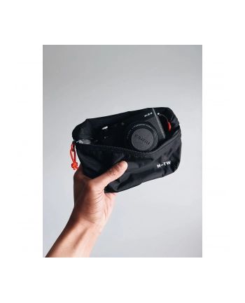 Moment Everything Mini Sling 1L czarny nr 2