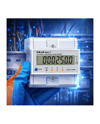 qoltec Trójfazowy elektroniczny licznik z resetem | miernik zużycia energii na szynę DIN | 400V | 100A | LCD | LED | 4P