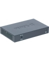 D-Link 8-port 10/100 Metal Housing Desktop Switch - nr 67