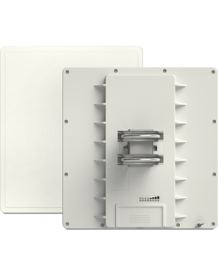 MikroTik RouterBOARD QRT 5 (RB911G-5HPnD-QRT), 600MHz CPU, 64MB RAM, 1x LAN, integr. 5GHz Wi-Fi, 17dBi 2x2MIMO, vč. L4 główny