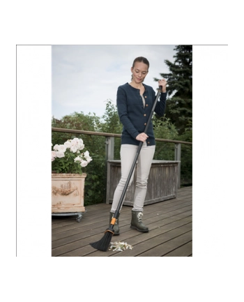 SZCZOTKA WĄSKA GŁOWICA QUIKFIT FISKARS nr 2