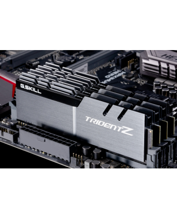 G.Skill Trident Z srebrny/czarny DIMM Kit 32GB, DDR4-3200, CL16-16-16-36 (F4-3200C16D-32GTZSK)